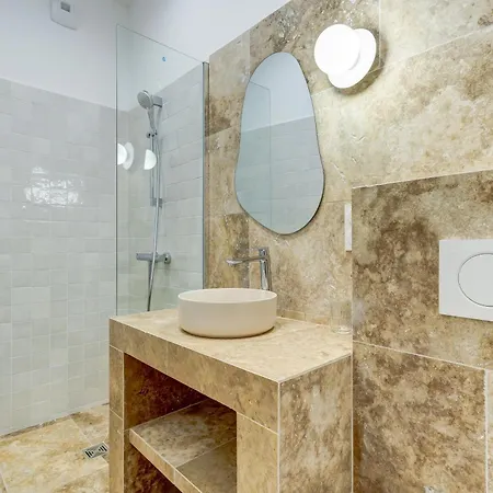 Hotel apartamentowy Nocnoc - Maison Louise Lyon