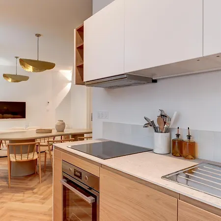 Nocnoc - Maison Louise Hotel apartamentowy 4*